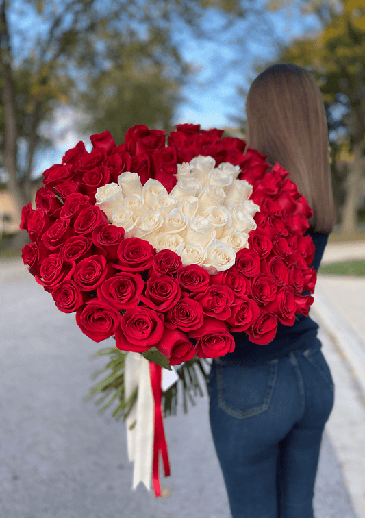 101 Signature Roses With Heart image 0
