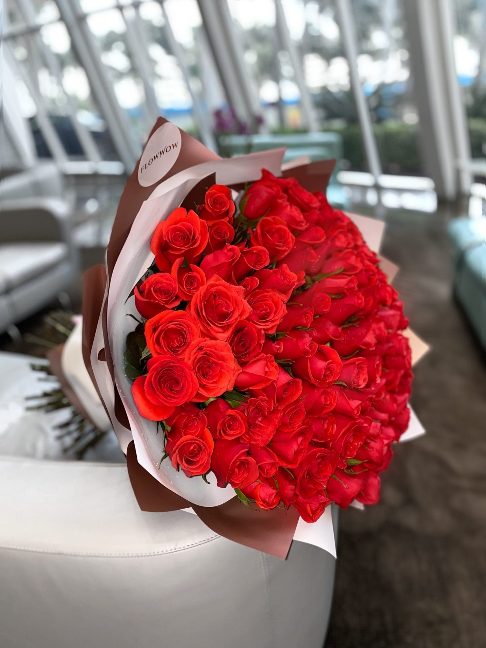 100 Orange Roses image 1