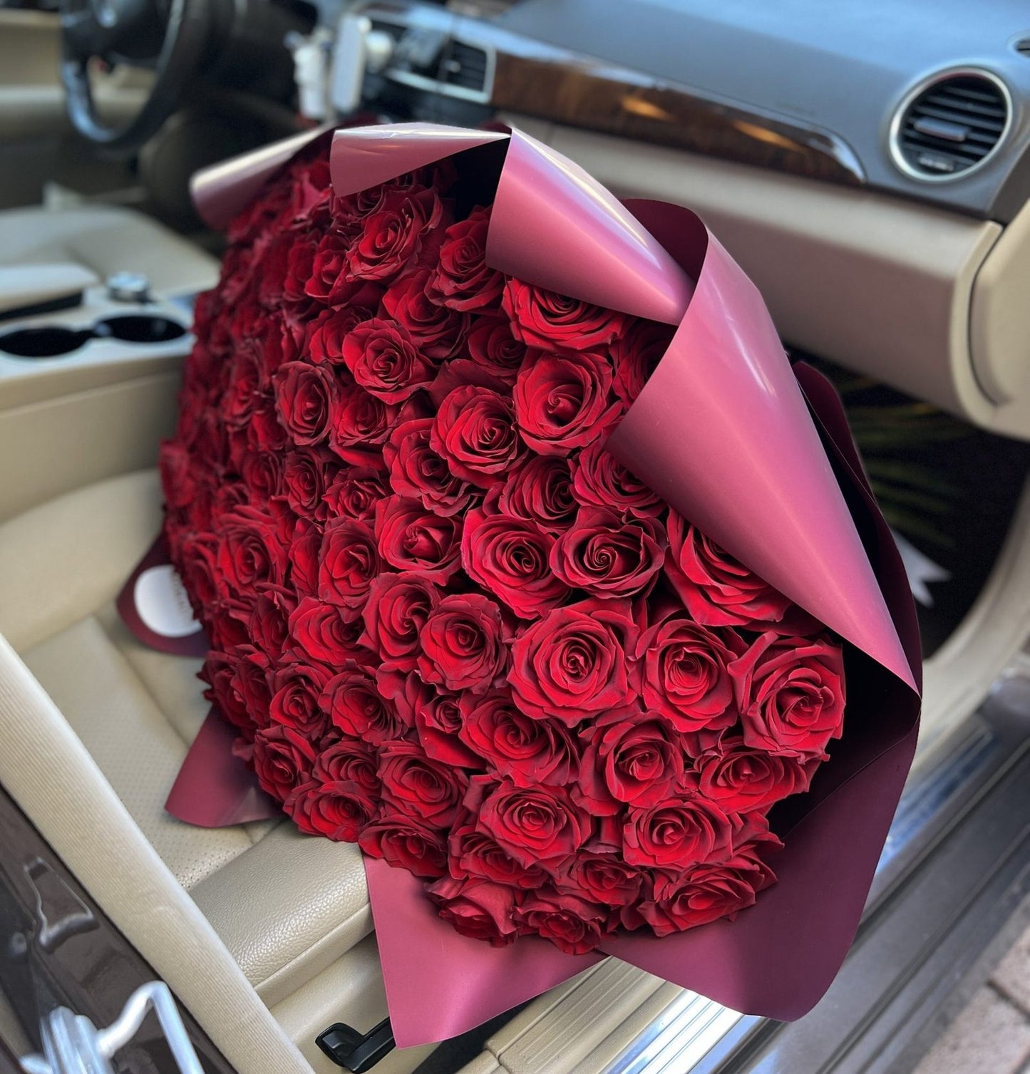 100 Premium Red Roses image 0