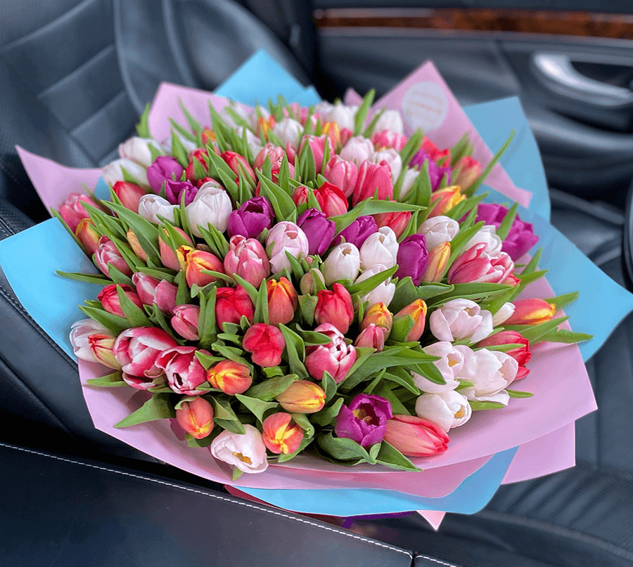 100 Mix Tulips Bouquet image 0
