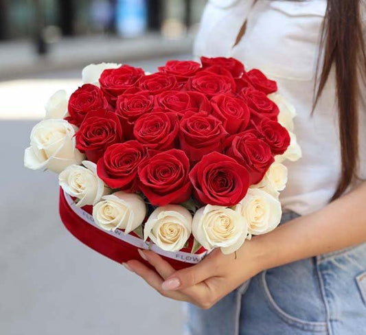 35 Premium White Roses with the Red Heart image 0