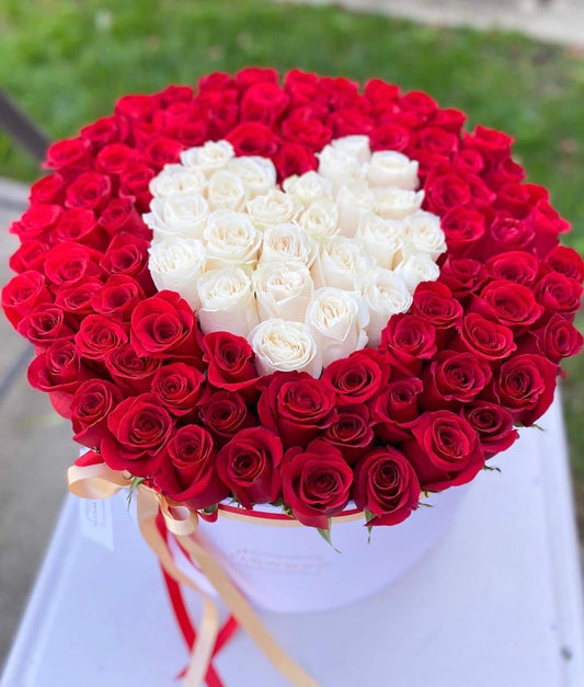 Grandiose Heart Rose Box image 0