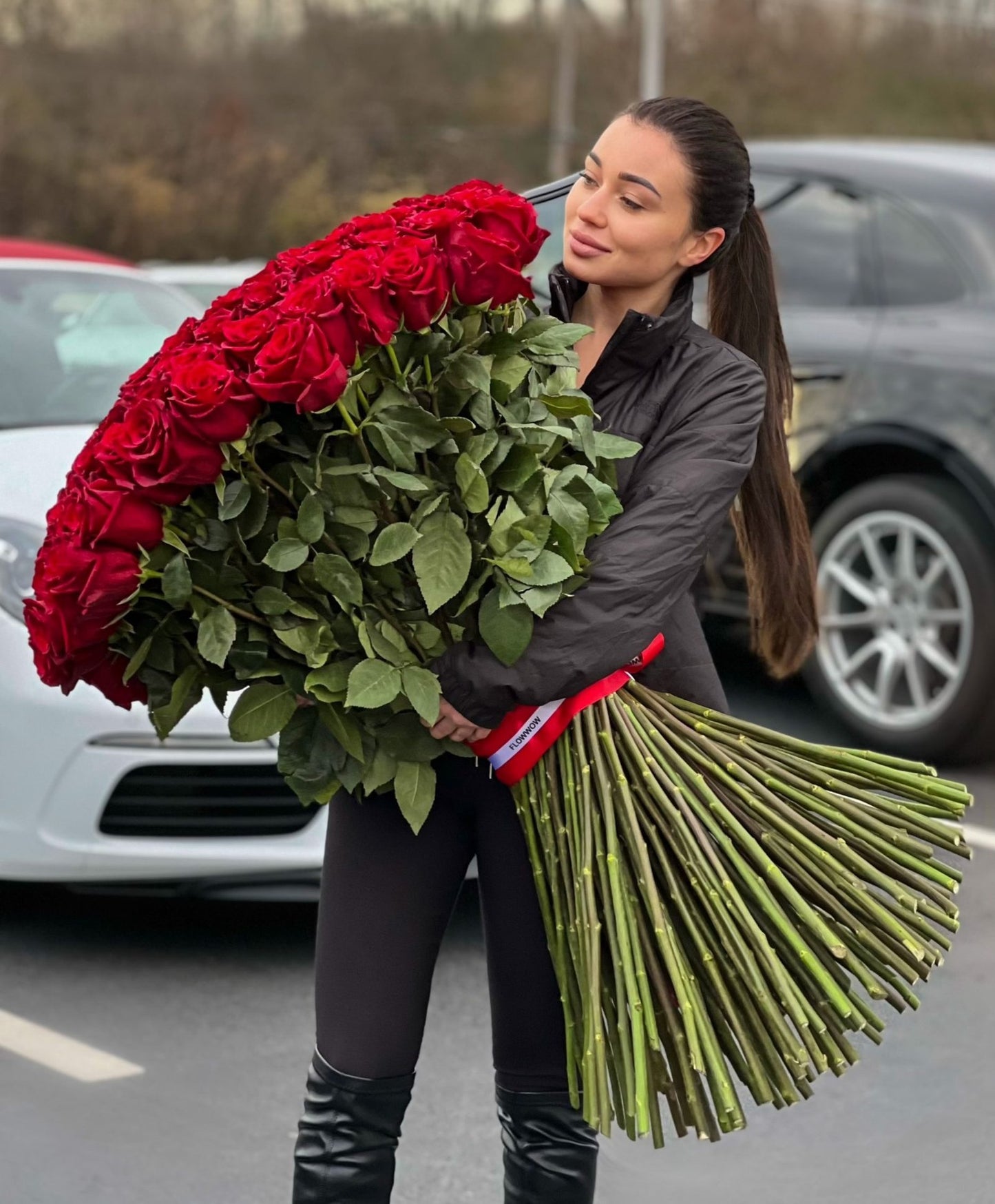 150 Extra Long Red Roses image 0