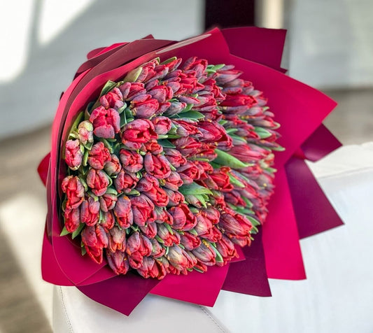 100 Red Double Tulips image 0