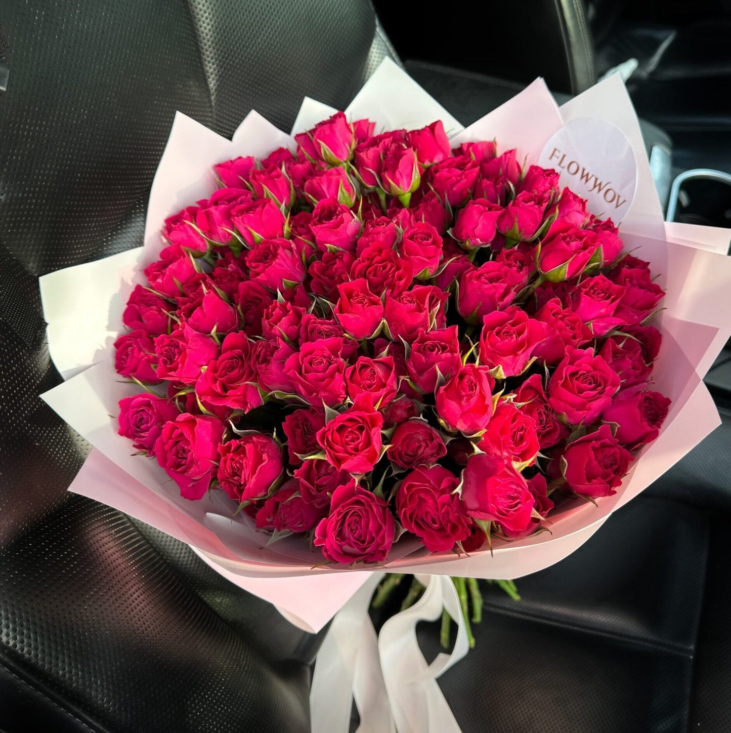 Bouquet of Spray Roses image 0