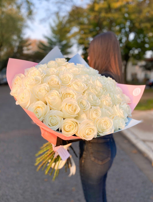 50 Special White Roses image 0