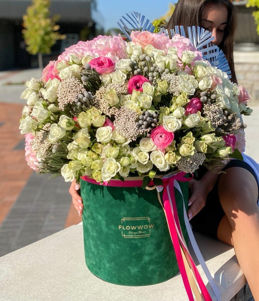 FlowWow Signature Large Box image 0