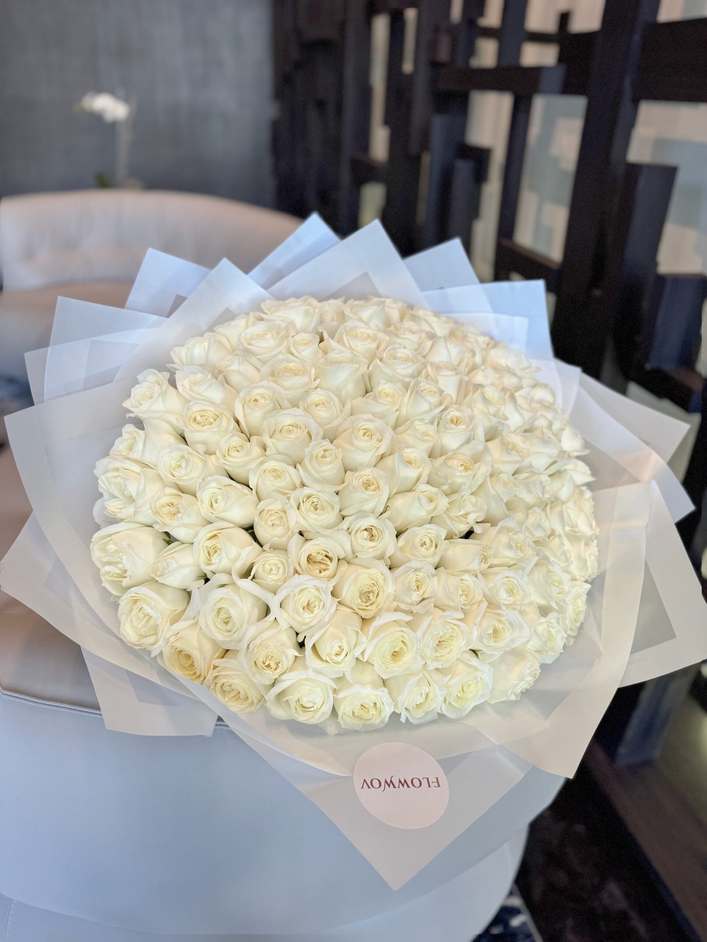 100 White Roses image 1