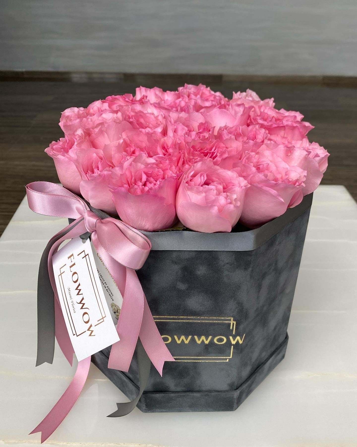 Velvet Box of Garden Roses image 1