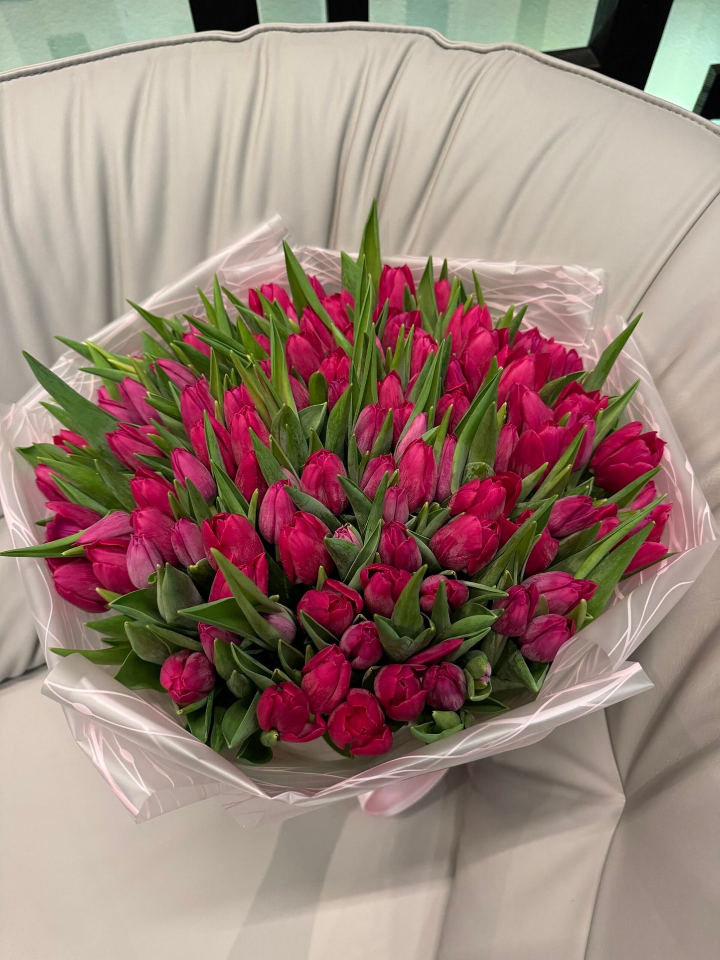 100 Pink Tulips image 0