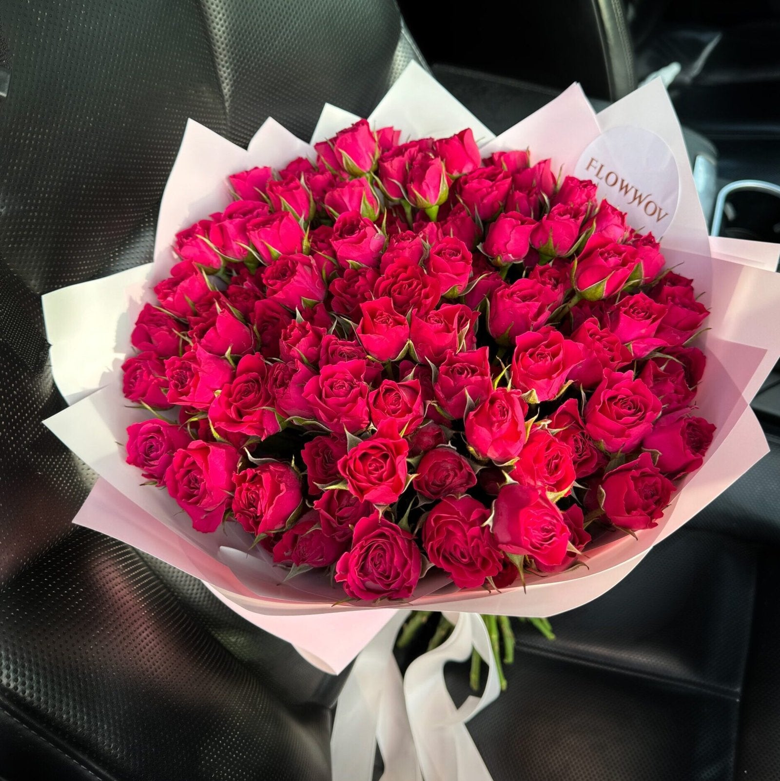 Bouquet of Spray Roses image 0