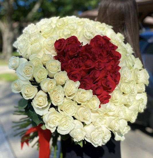 101  Vendela Roses with Heart image 0