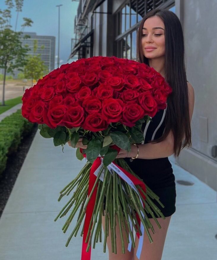 75 Signature Red Roses image 0